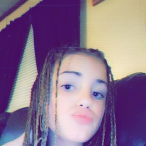 Meet your Posher, Adriana